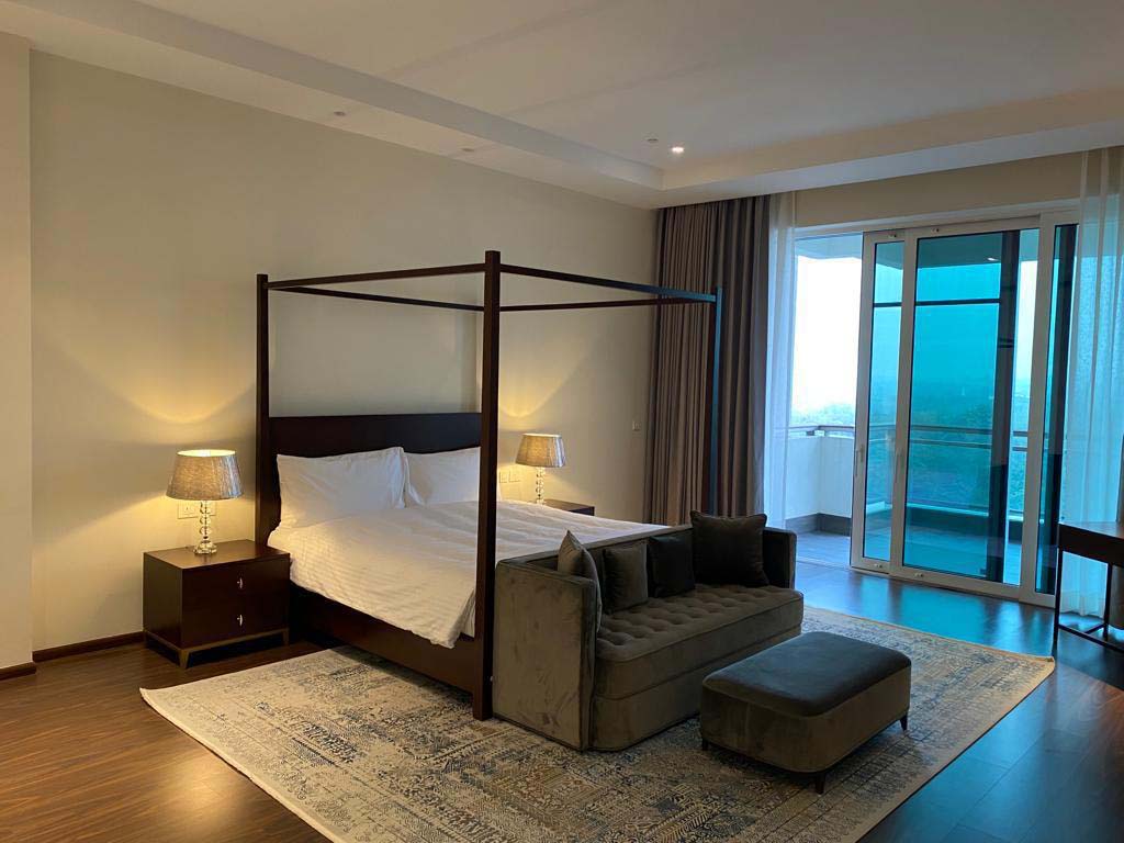 DLF One Midtown